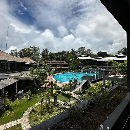 Beach Resort - Arwana Perhentian Besar Kampung Kuala Besut Buitenkant foto