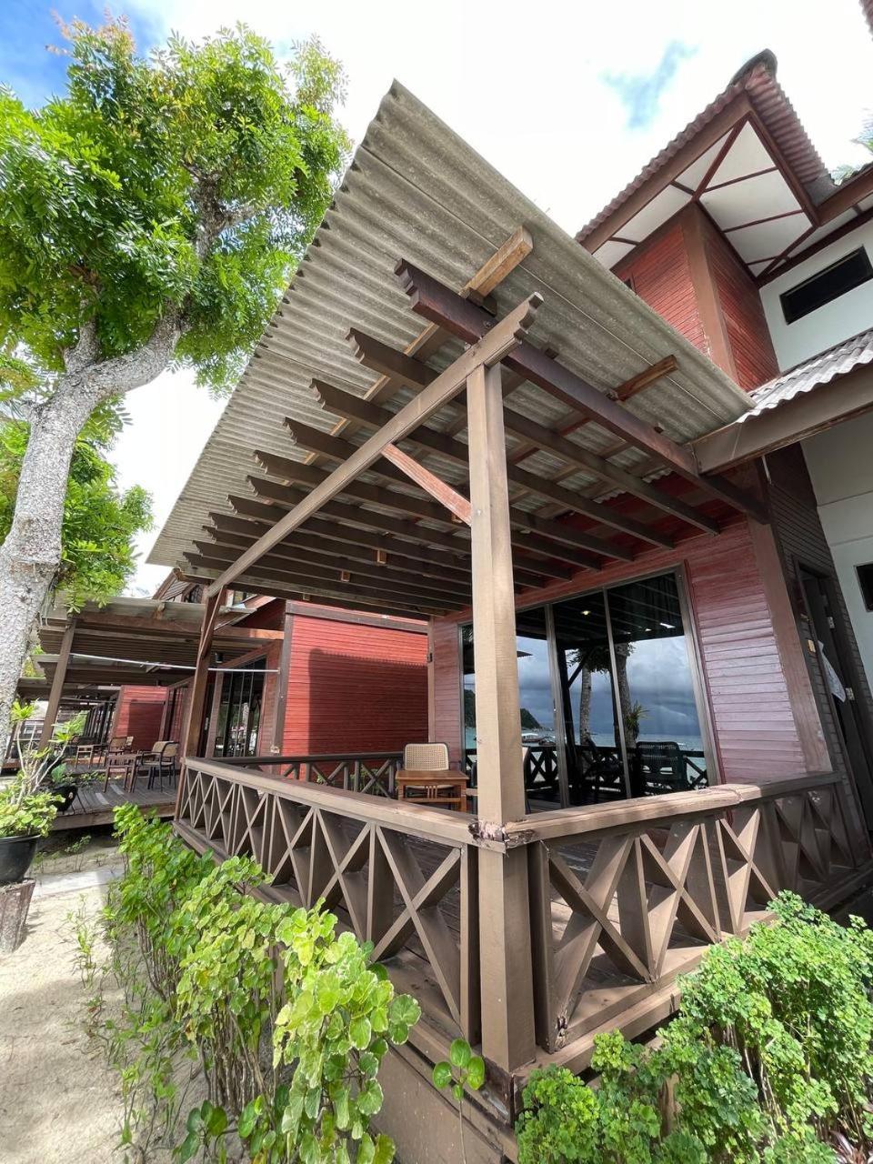Beach Resort - Arwana Perhentian Besar Kampung Kuala Besut Buitenkant foto