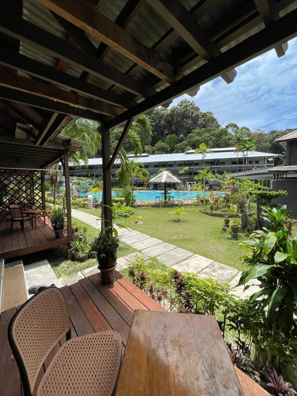 Beach Resort - Arwana Perhentian Besar Kampung Kuala Besut Buitenkant foto