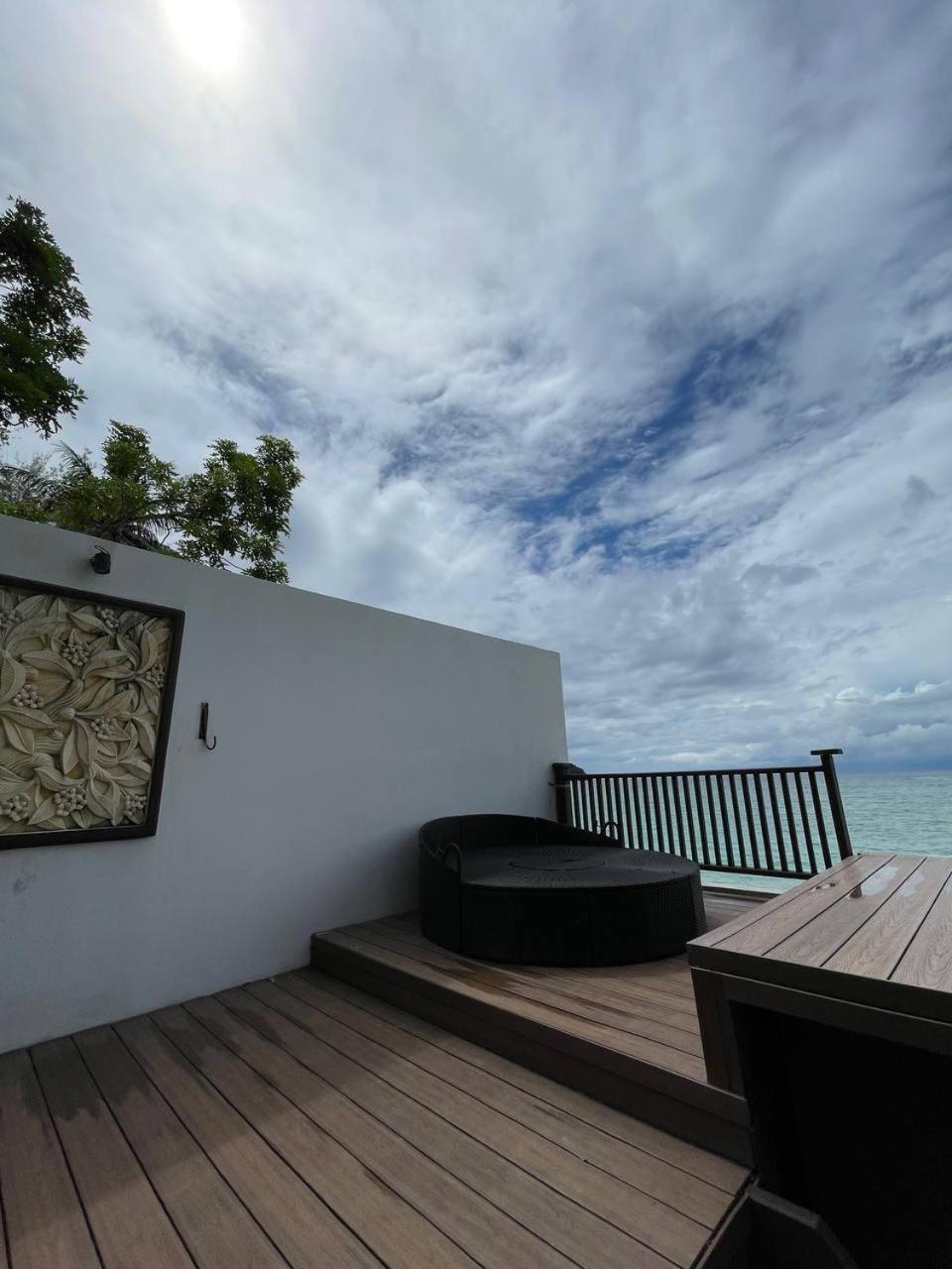 Beach Resort - Arwana Perhentian Besar Kampung Kuala Besut Buitenkant foto