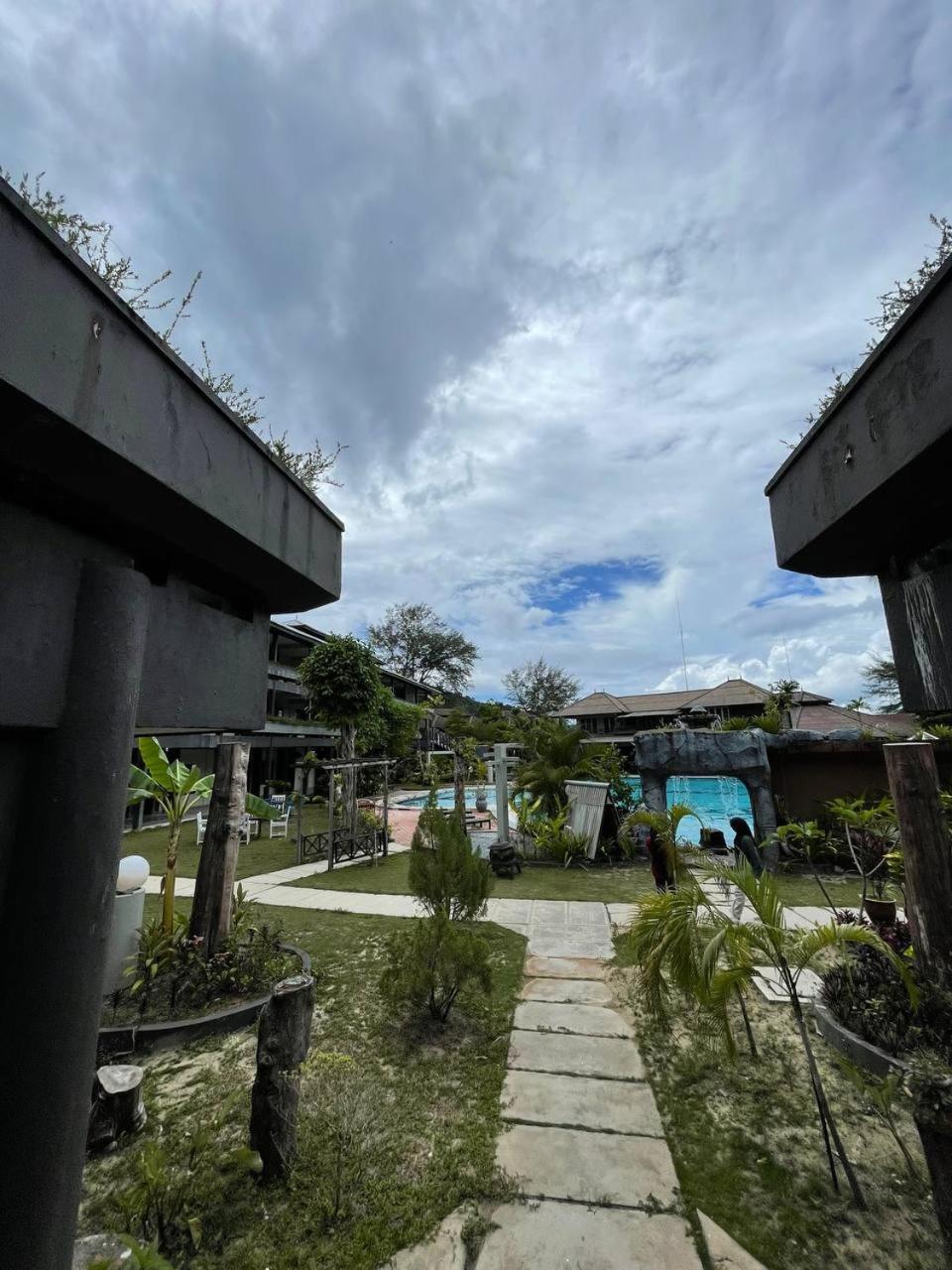 Beach Resort - Arwana Perhentian Besar Kampung Kuala Besut Buitenkant foto