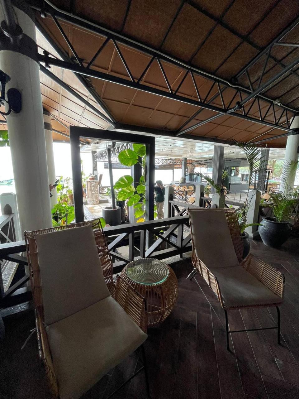 Beach Resort - Arwana Perhentian Besar Kampung Kuala Besut Buitenkant foto